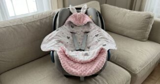 Die besten Einschlagdecken für die Babyschale im Auto - © wunschkind-community.de