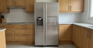 Kühlschrank mit Eiswürfelspender - © wunschkind-community.de